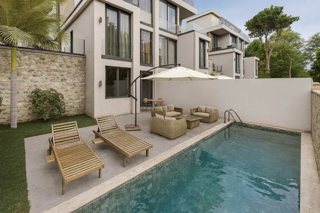 Swimming pool